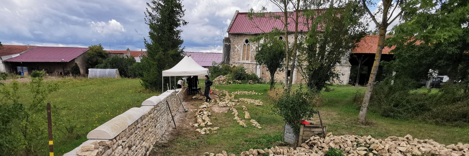 Relevage du mur d'enceinte de l'ancien cimetière de la chapelle de Libdeau