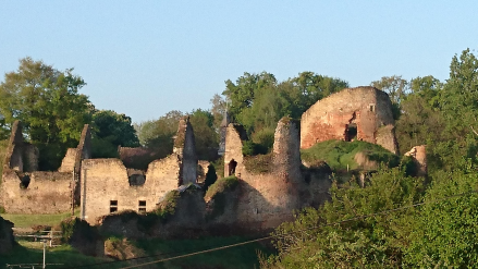 forteresse de Cluis Dessous 